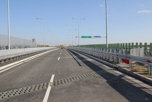 Gliwice - Wiadukt DTŚ nad Autostrada A1 (fot. M. Staszyk)