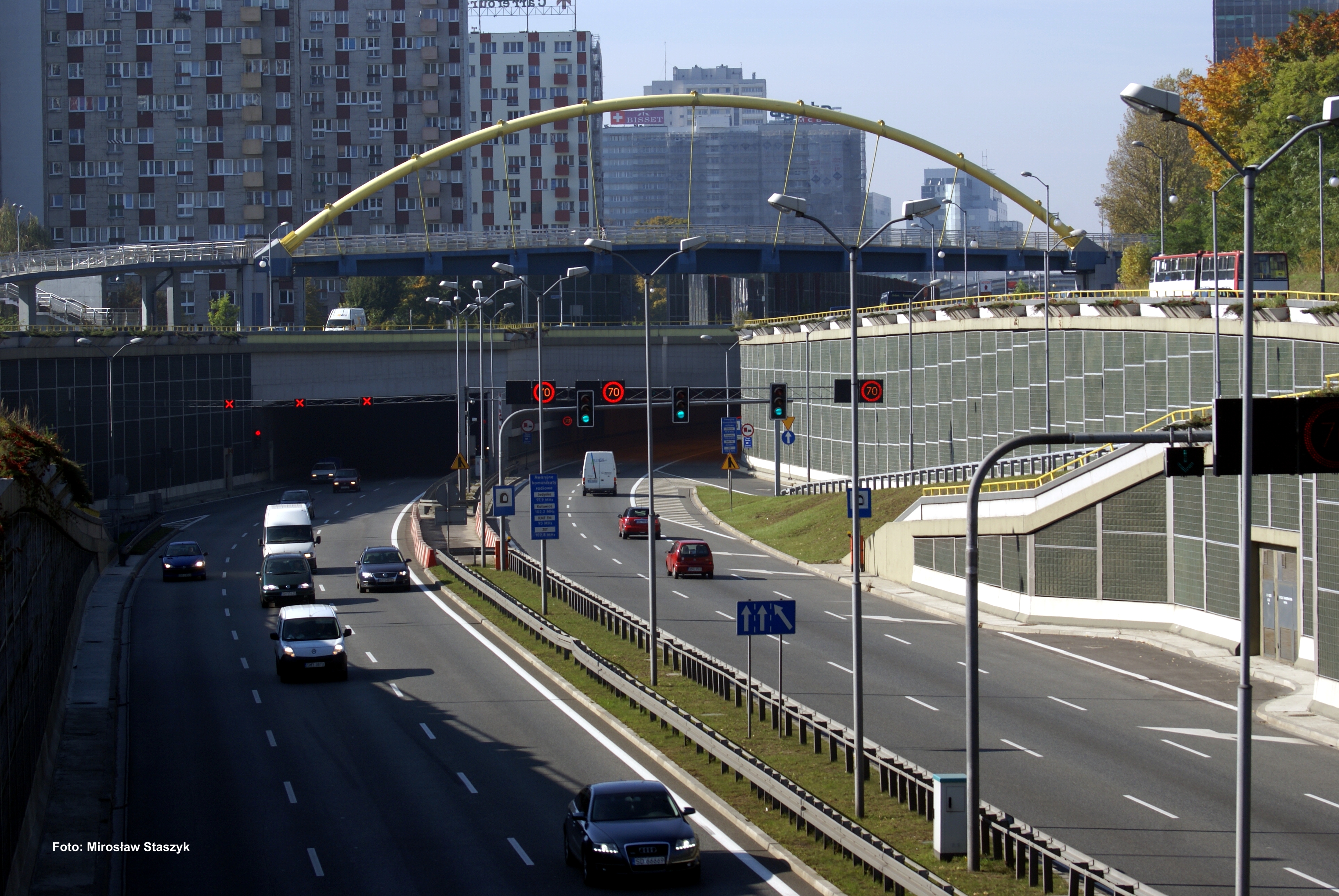 Katowice - Wjazd do tunelu pod Rondem widok od strony Mysłowic (fot. M. Staszyk)